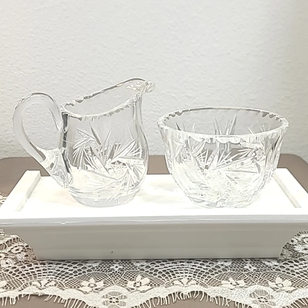 Vintage Pinwheel with star Crystal Cream and Sugar Set